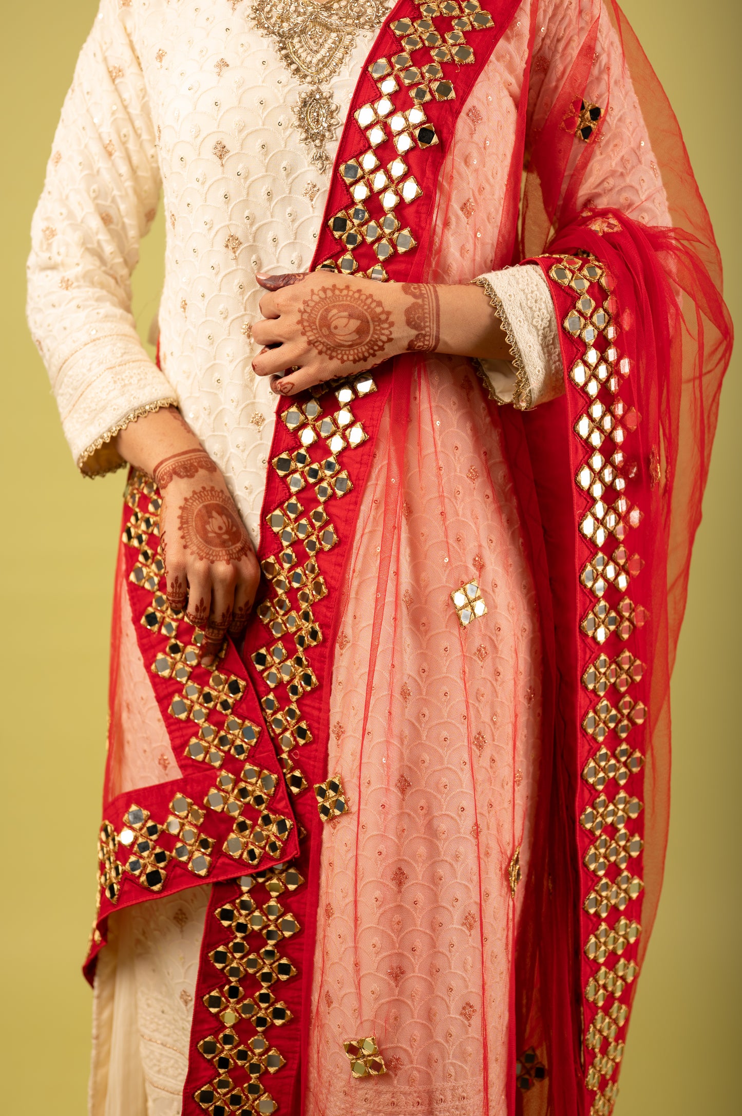 Kumkum Laal Mirror Work Dupatta