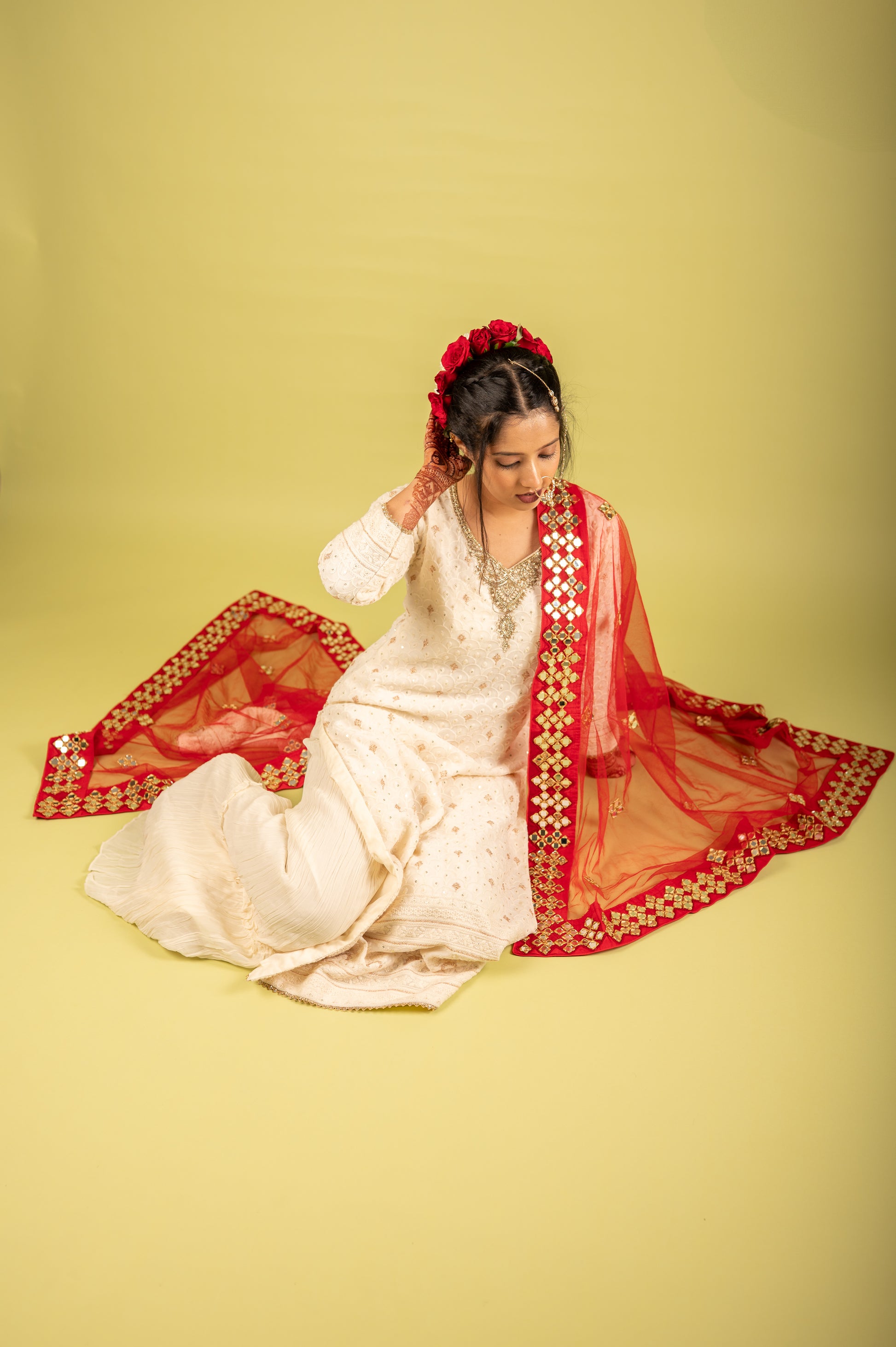 Kumkum Laal Mirror Work Dupatta