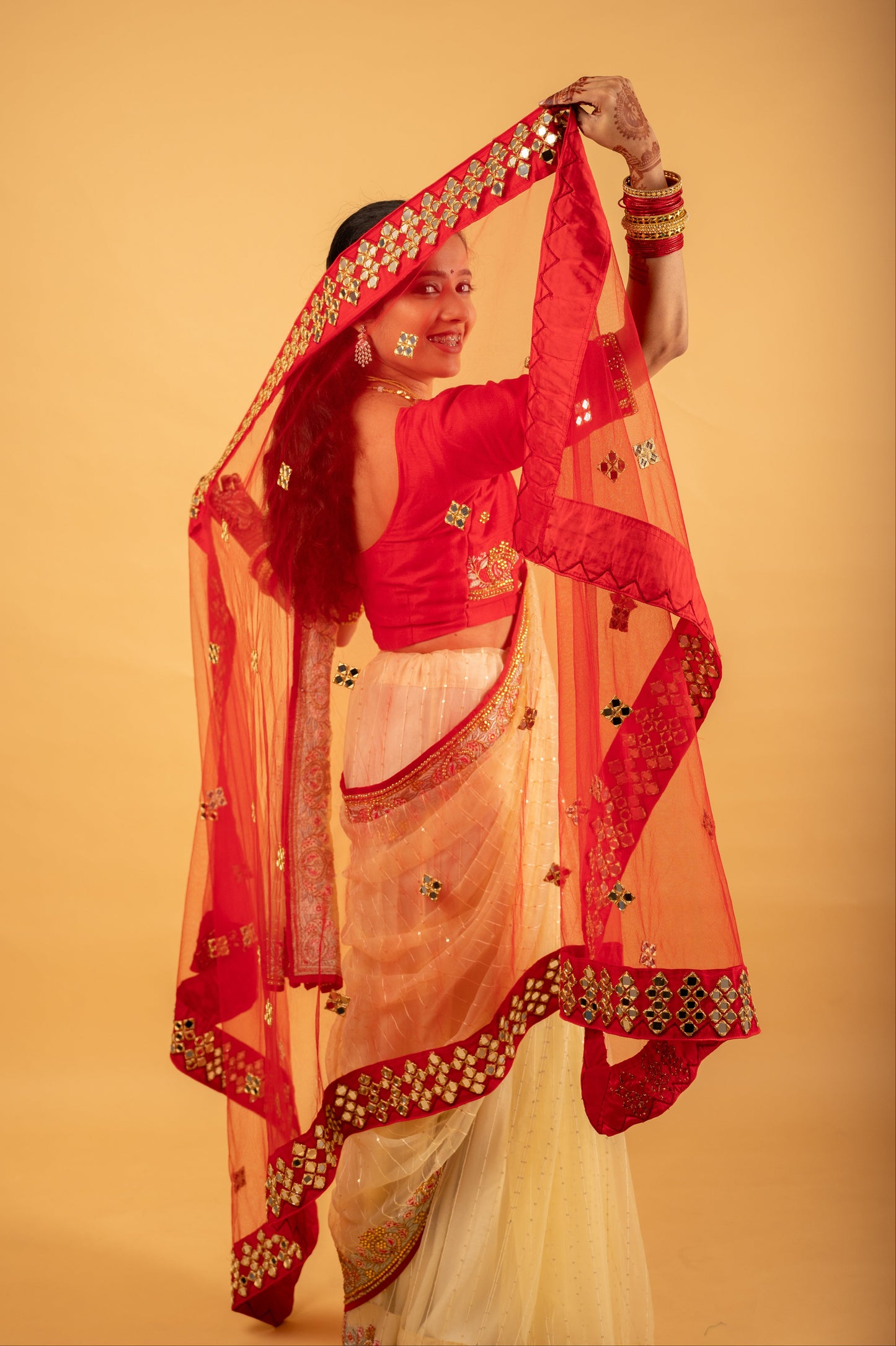 Kumkum Laal Mirror Work Dupatta